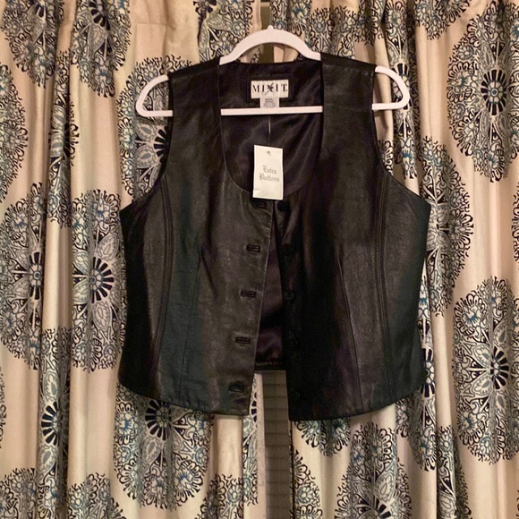 Leather vest - Picture 1 of 3